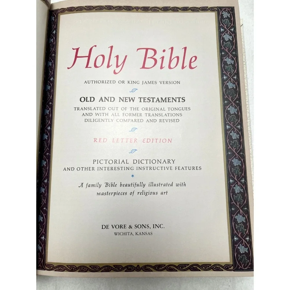 The Holy Bible (The Last Supper Edition.) Family Edition‎